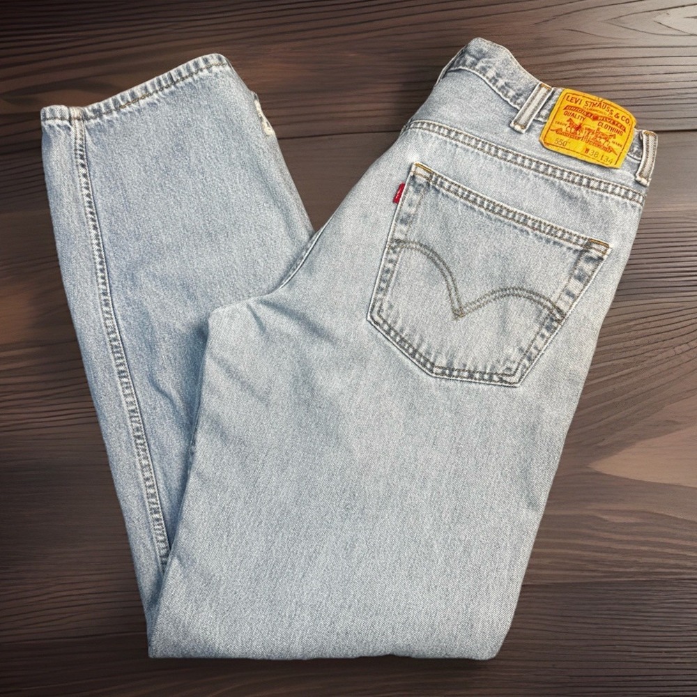 Levi's 550 Relaxed Fit Jeans 38x34 Light Wash Distressed Grunge Workwear Denim